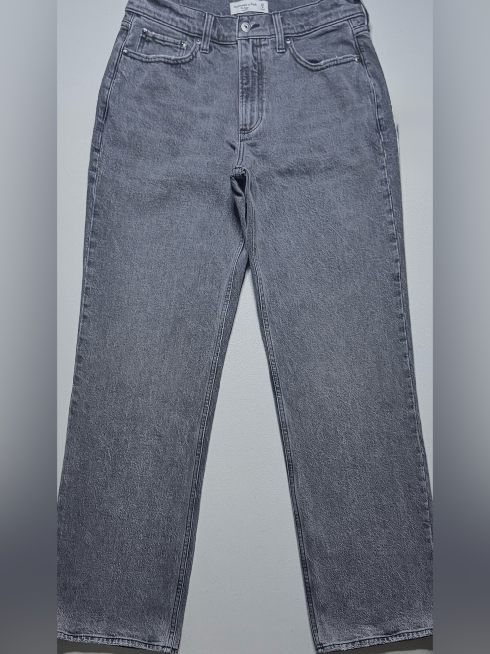 Abercrombie & Fitch The Baggy Low Rise Jeans Gray Wash Size 28/6L